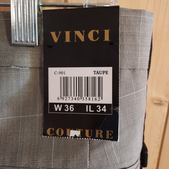 VINCI Italiana Collezione Men's Gray W/ white Pin Striped Squares, Pleated Pants - Picture 4 of 12